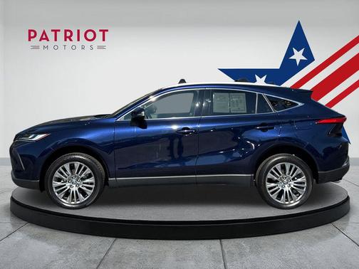2022 Toyota Venza XLE