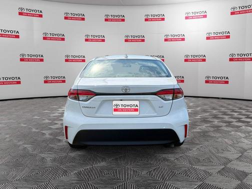Ice Cap 2024 Toyota Corolla LE