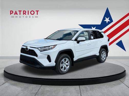 2025 Toyota RAV4 LE
