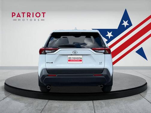 2025 Toyota RAV4 LE