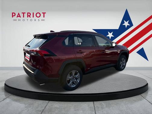 2025 Toyota RAV4 Hybrid XLE