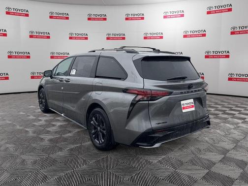 2026 Toyota Sienna XSE 7 Passenger