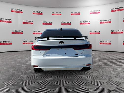 Wind Chill Pearl 2025 Toyota Camry XSE