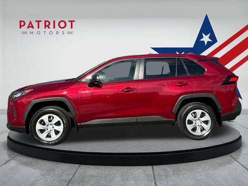 2022 Toyota RAV4 LE
