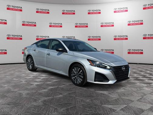 Brilliant Silver Metallic 2024 Nissan Altima 2.5 SV