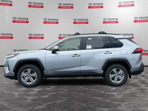 2025 Toyota RAV4 Hybrid LE