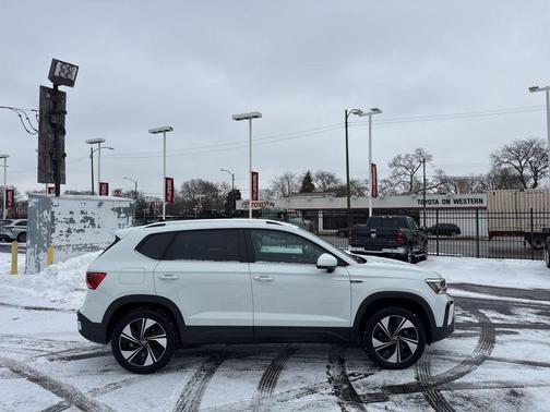 2023 Volkswagen Taos 1.5T SE