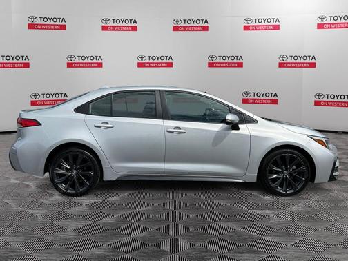 Classic Silver Metallic 2025 Toyota Corolla SE