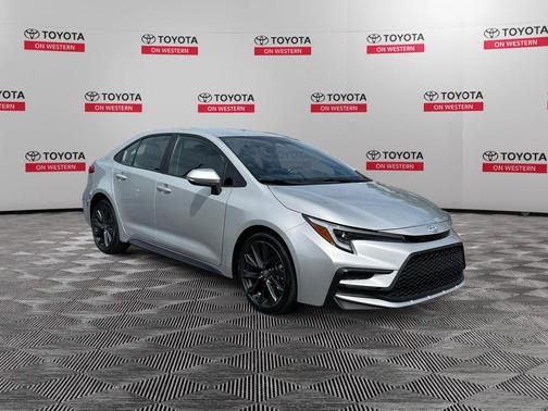 Classic Silver Metallic 2025 Toyota Corolla SE
