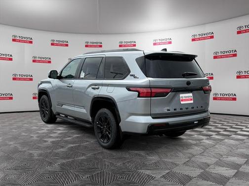 2025 Toyota Sequoia Platinum