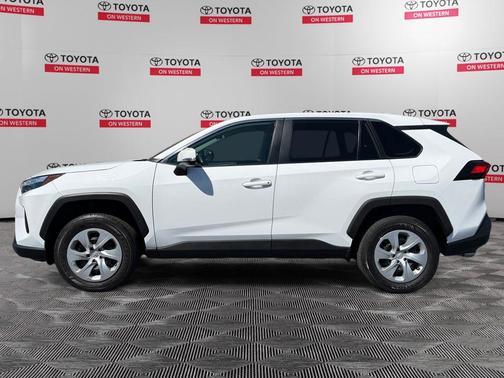 Ice Cap 2024 Toyota RAV4 LE