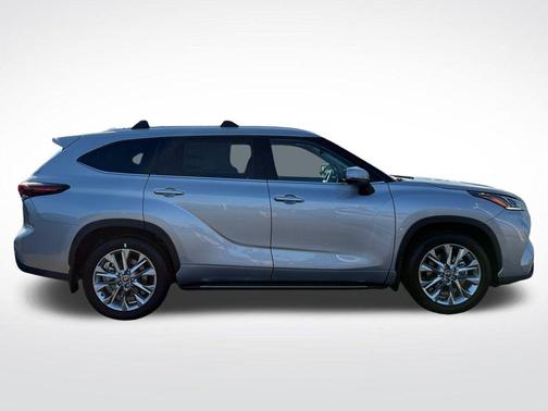 2025 Toyota Highlander Limited
