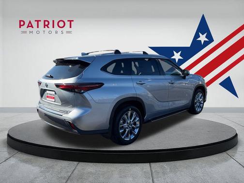 2025 Toyota Highlander Limited