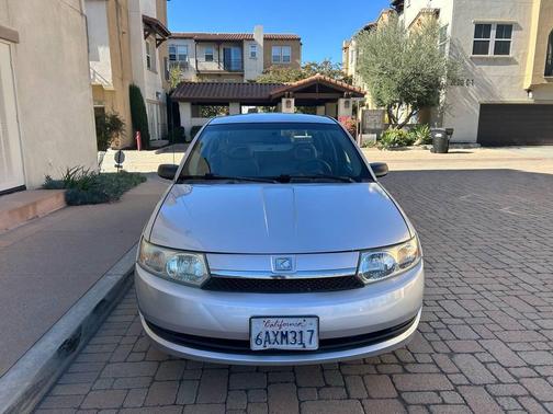 2004 Saturn Ion 1