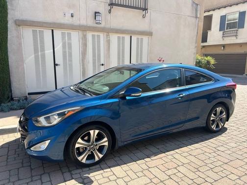 Windy Sea Blue 2014 Hyundai ELANTRA SE