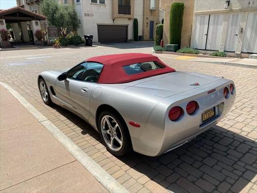 2004 Chevrolet Corvette Base