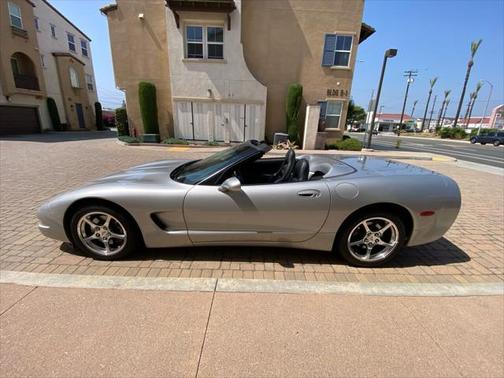 2004 Chevrolet Corvette Base