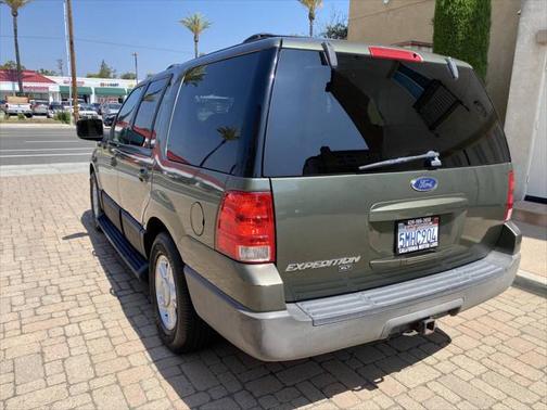 2004 Ford Expedition XLT