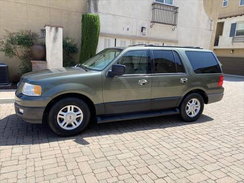 2004 Ford Expedition XLT