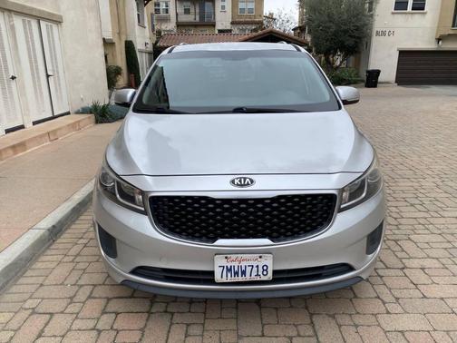 2016 Kia Sedona LX