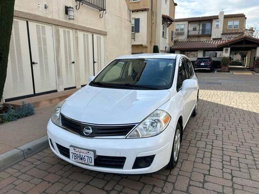 2012 Nissan Versa 1.8 S