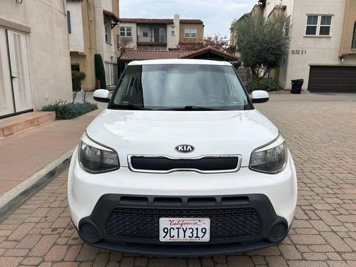 2016 Kia Soul Base
