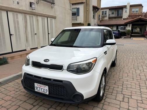 2016 Kia Soul Base