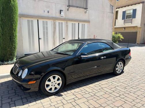 Black 2002 Mercedes-Benz CLK-Class 320 Cabriolet