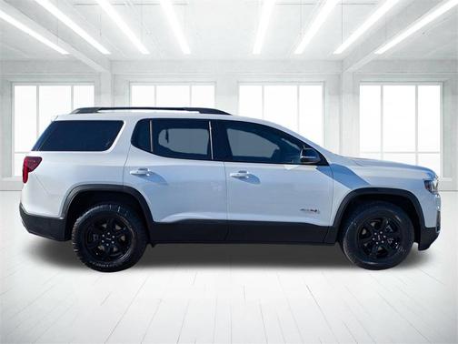 2021 GMC Acadia AT4
