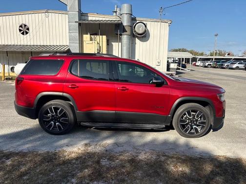 2021 GMC Acadia SLT