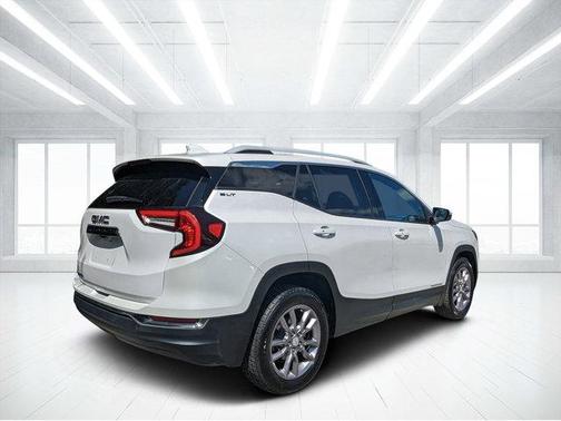 2022 GMC Terrain SLT