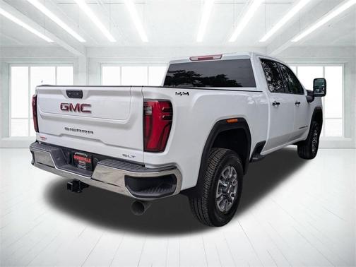 2025 GMC Sierra 2500 SLT