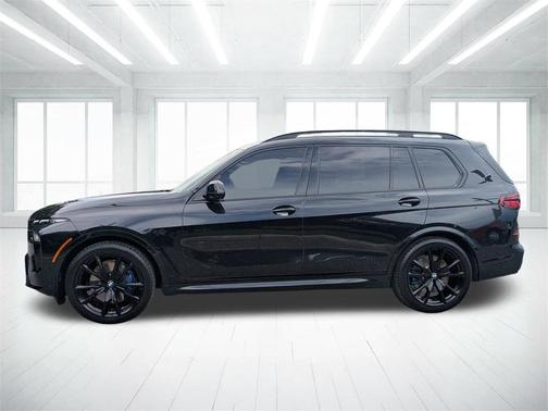 2024 BMW X7 M60i