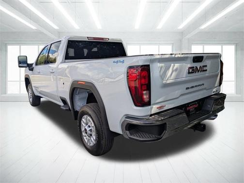 2026 GMC Sierra 2500 SLE