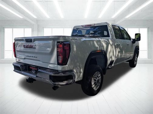 2026 GMC Sierra 2500 SLE