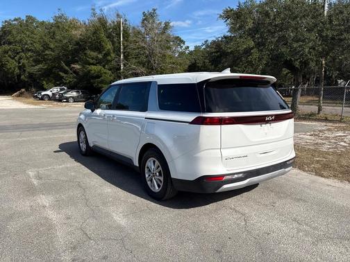 2022 Kia Carnival LXS