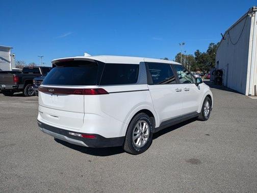 2022 Kia Carnival LXS