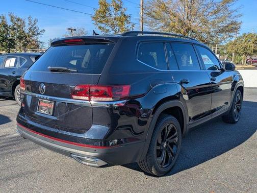2022 Volkswagen Atlas 2.0T SE w/Technology