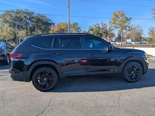 2022 Volkswagen Atlas 2.0T SE w/Technology