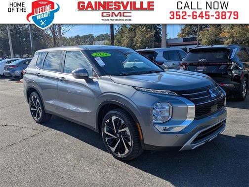 2024 Mitsubishi Outlander SE Black Edition