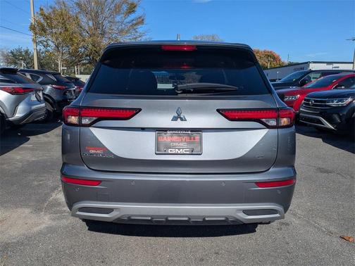 2024 Mitsubishi Outlander SE Black Edition