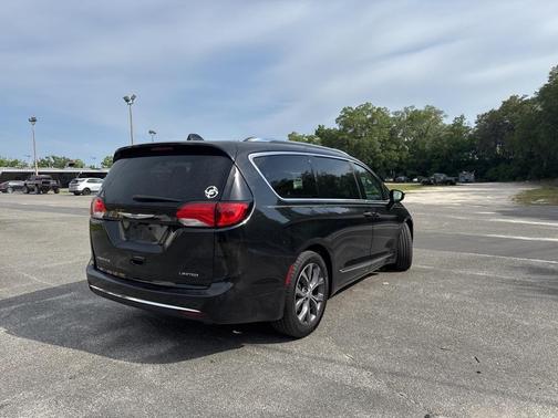2018 Chrysler Pacifica Limited