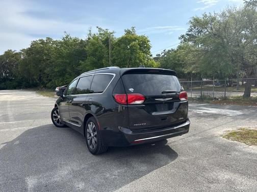 2018 Chrysler Pacifica Limited