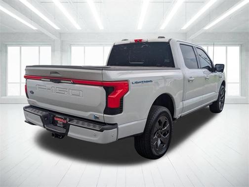 2023 Ford F-150 Lightning LARIAT