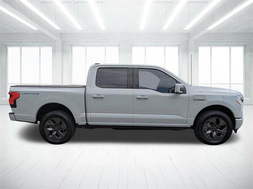 2023 Ford F-150 Lightning LARIAT