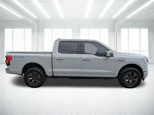 2023 Ford F-150 Lightning LARIAT