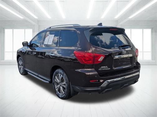 2020 Nissan Pathfinder SL