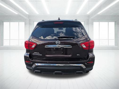 2020 Nissan Pathfinder SL