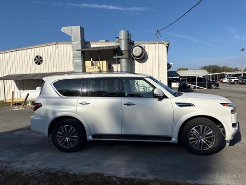 2023 Nissan Armada SL