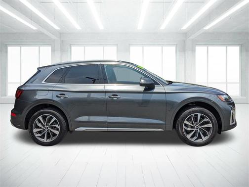 2023 Audi Q5 45 S line Premium Plus